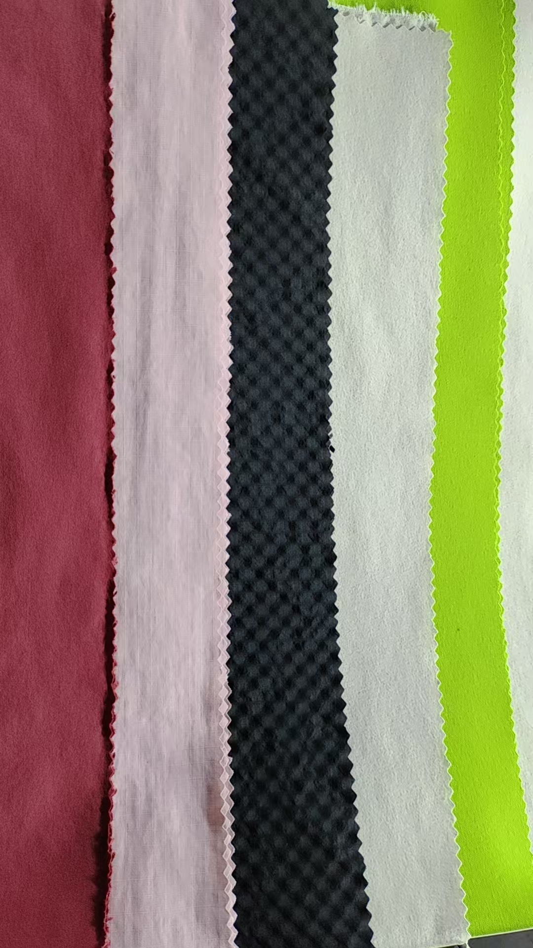 How to distinguish between knitted fabric and woven fabric?